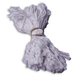 Geknoopte touwtjes tbv doorsmeerkaartjes.